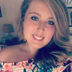 Meet your Posher, Tiffany